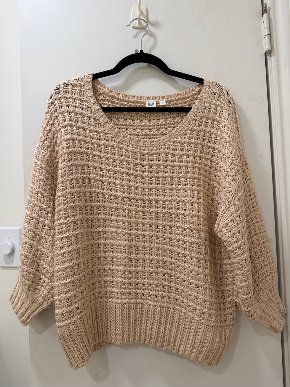 GAP Open-Knit Scoop Neck Sweater in Pale Pink